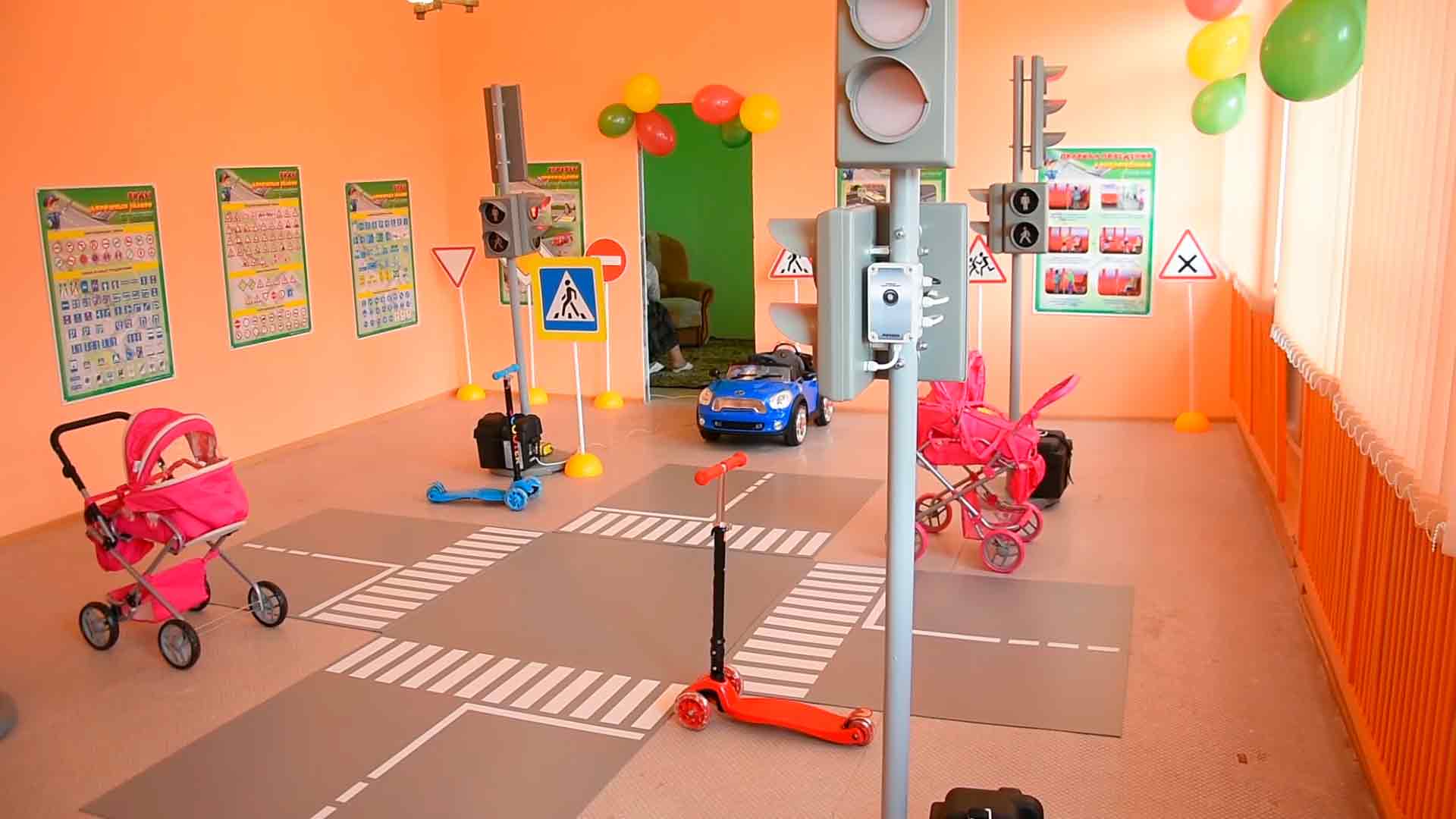 оформление зала по пдд в детском саду