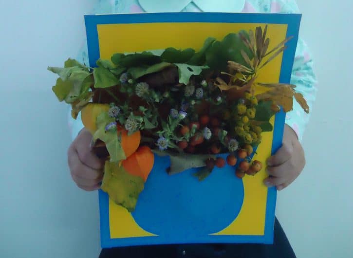 Дети проявляли свою фантазию в изготовлении поделок из овощей и фруктов.